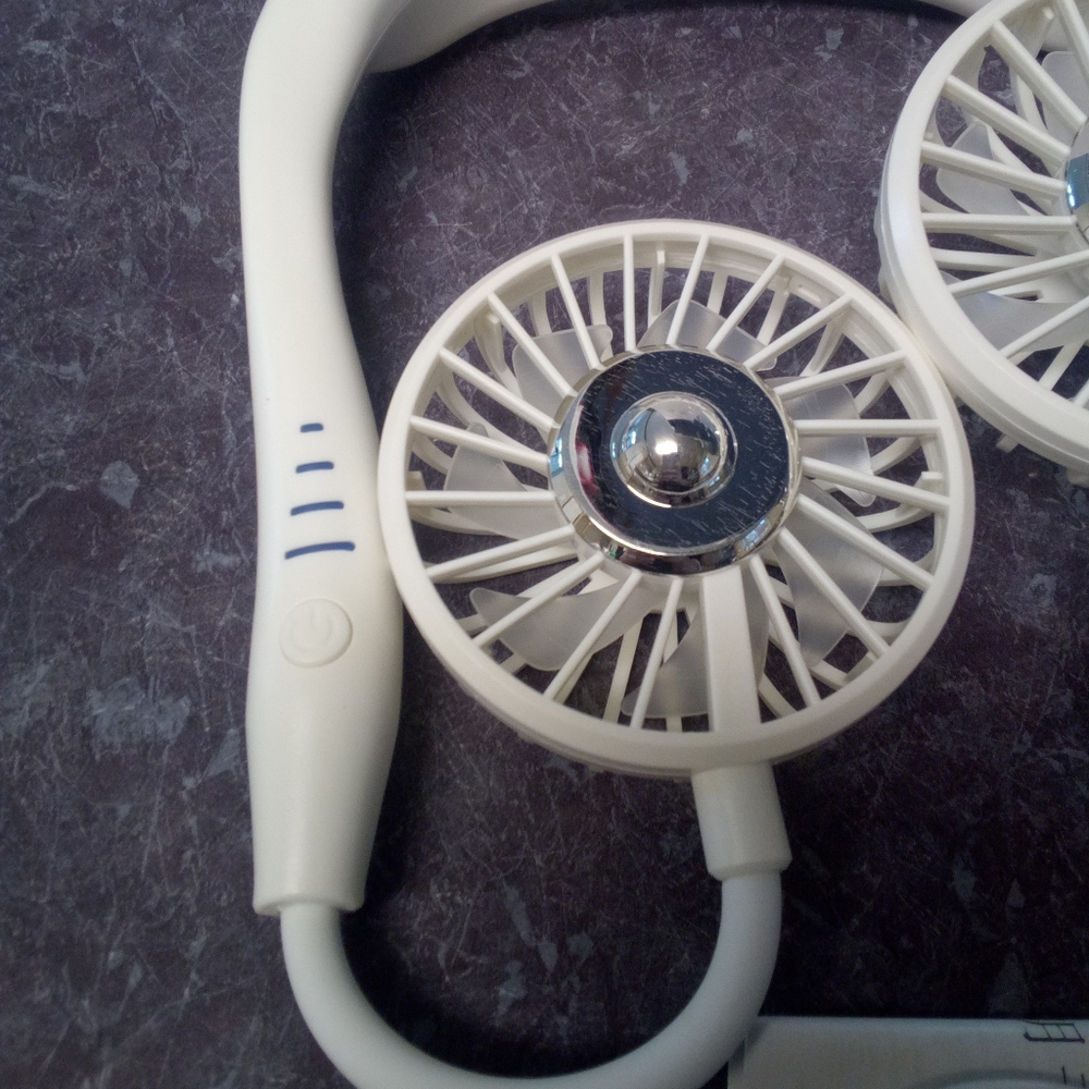 Portable Neck Fan Color Changing LED - Picture 4 of 5